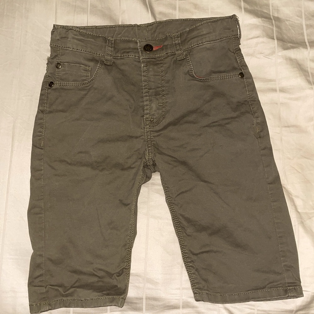 Olive Green Wrangler Cargo Shorts